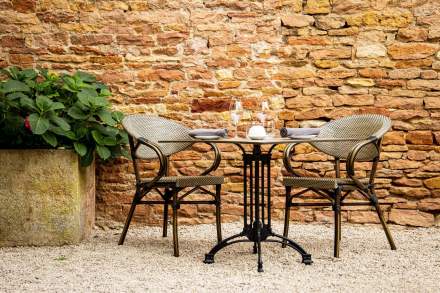 Gastronomic restaurant in Givry - Outdoor Terrace - Maison Minori 