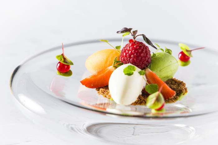 Gastronomic restaurant in Givry - Gourmet dessert - Maison Minori